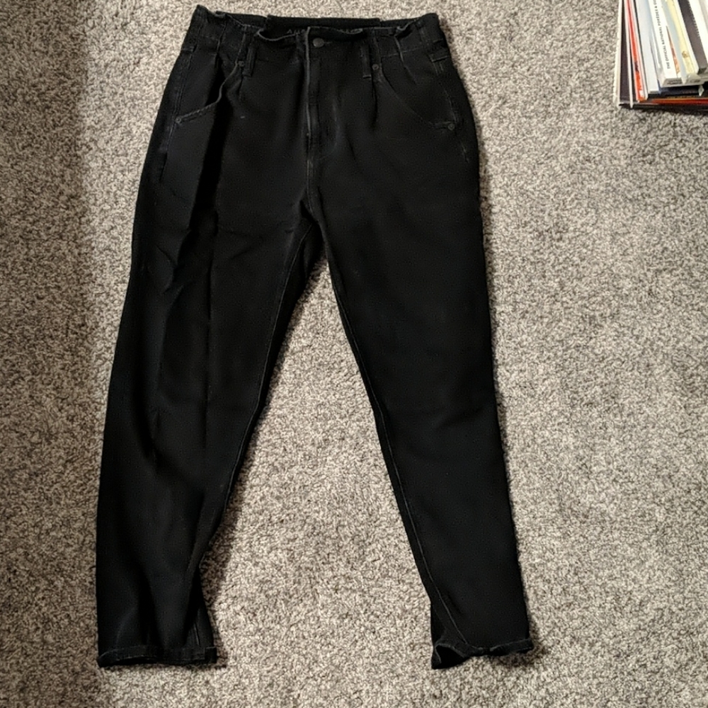 AE Black Mom Jean | Size 6